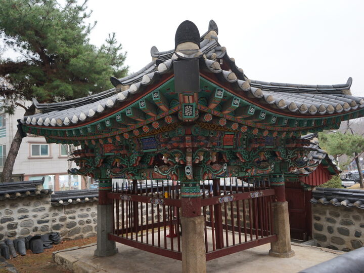 고흥류씨정려각(서측면 전경)