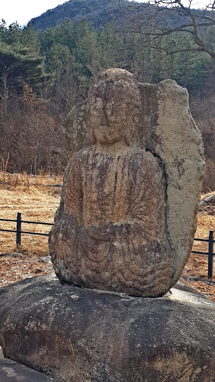 군위 인각사 석불좌상