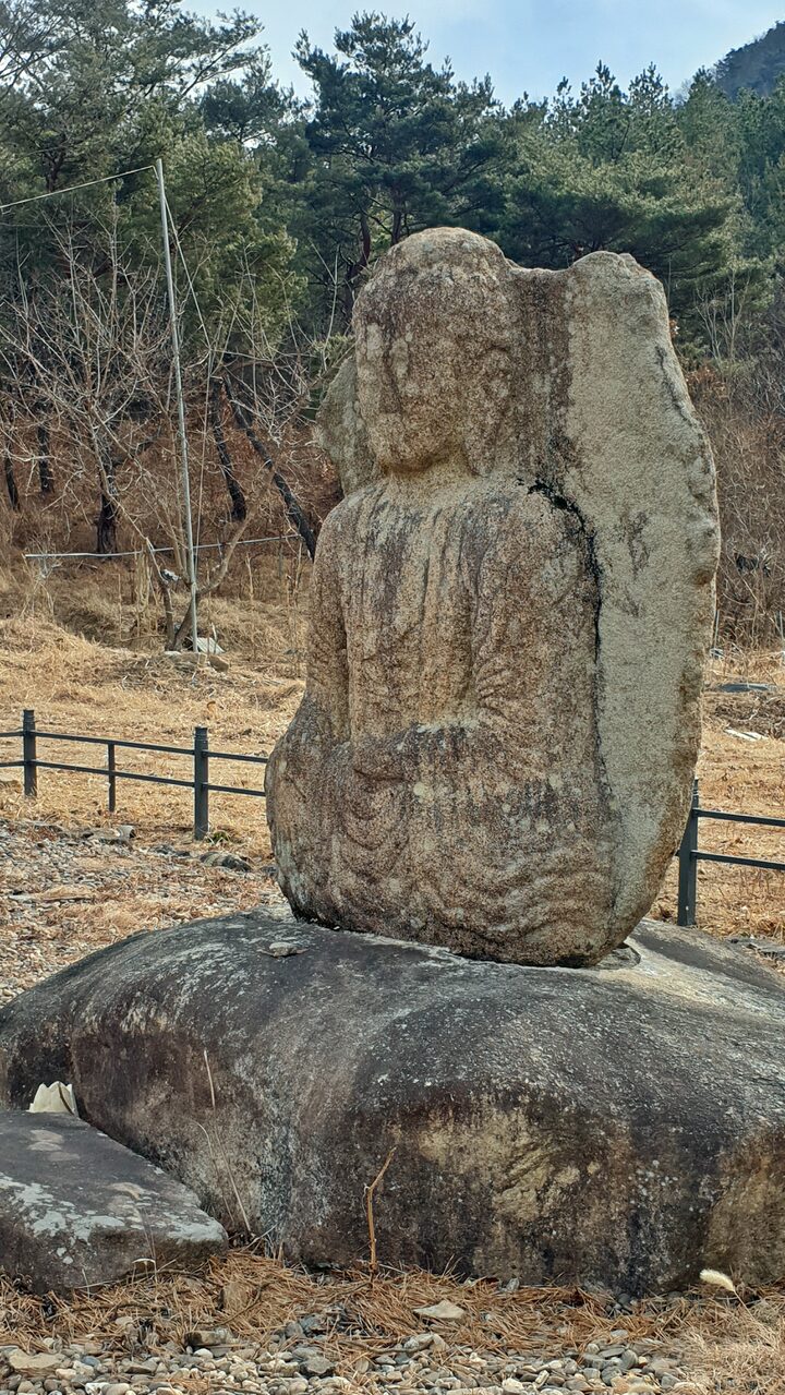 군위 인각사 석불좌상