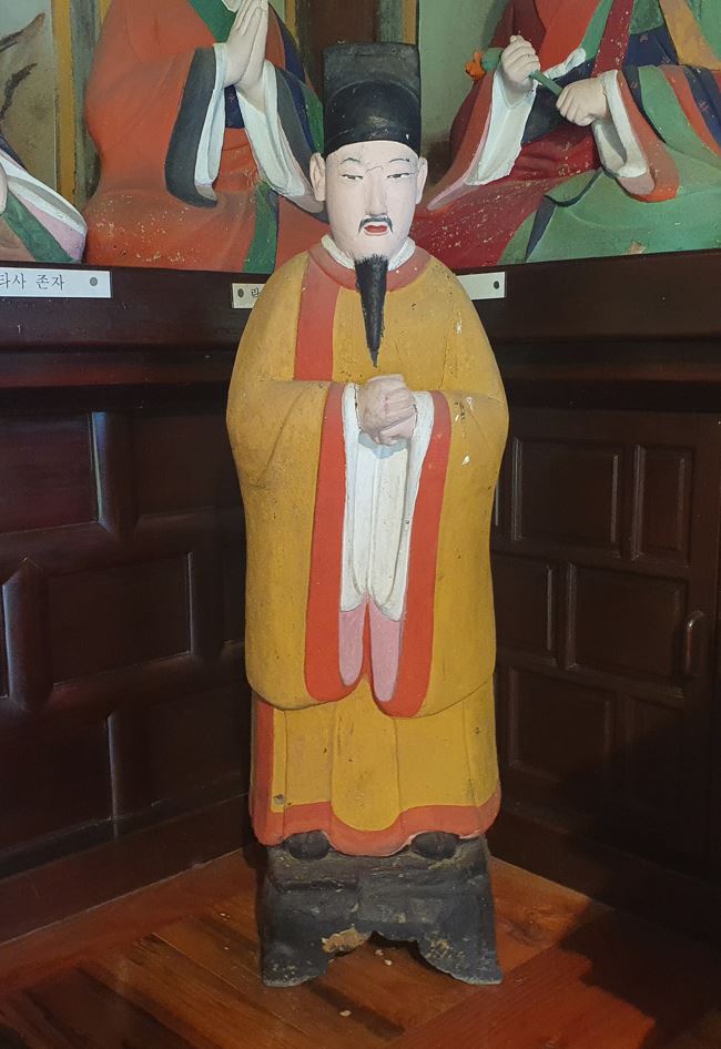 구미 대둔사 소조십육나한상 및 권속 일괄, 구미시