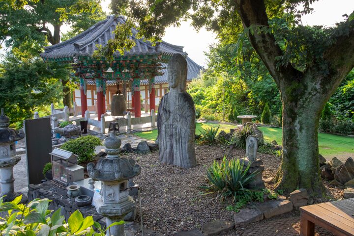 용화사 석조여래입상(사진)_전경 (촬영년도_2024년)