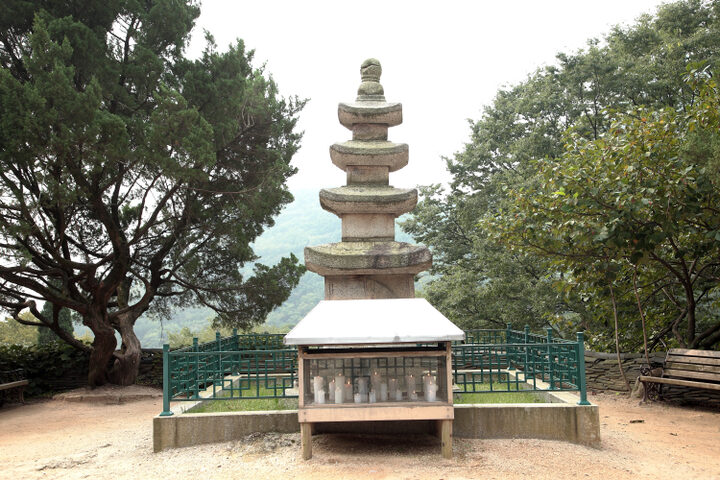 현등사삼층석탑
