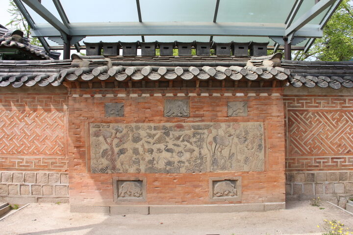 자경전 십장생굴뚝(2011촬영, 문화재청)