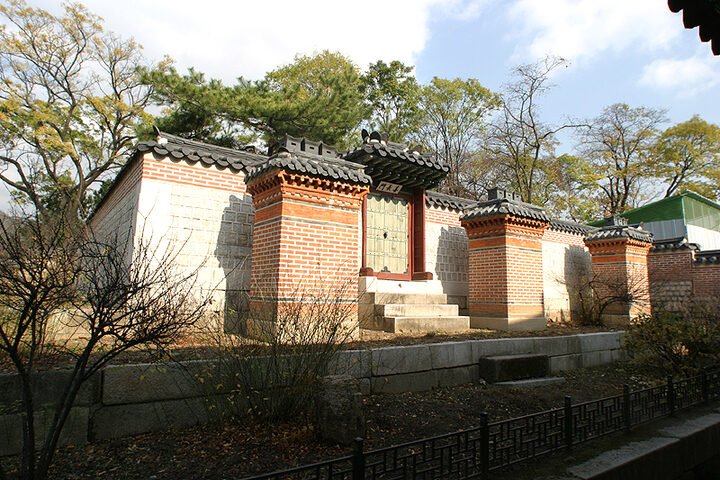 경복궁아미산의굴뚝