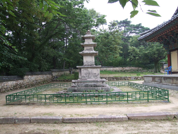 대구 동화사 금당암 동ㆍ서 삼층석탑(서탑)(12.05.22)