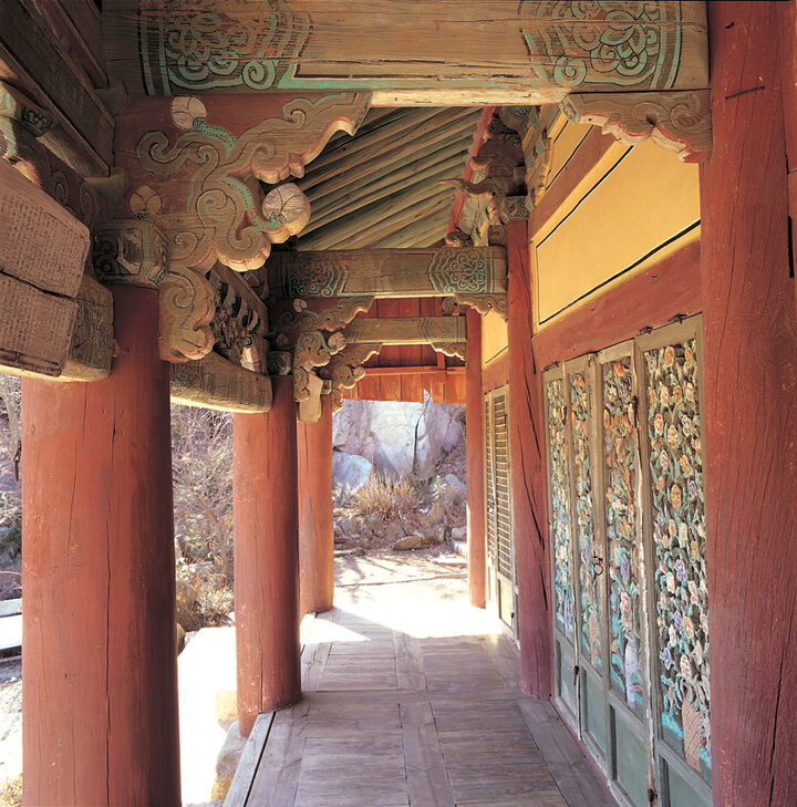 강화 정수사 법당 퇴칸