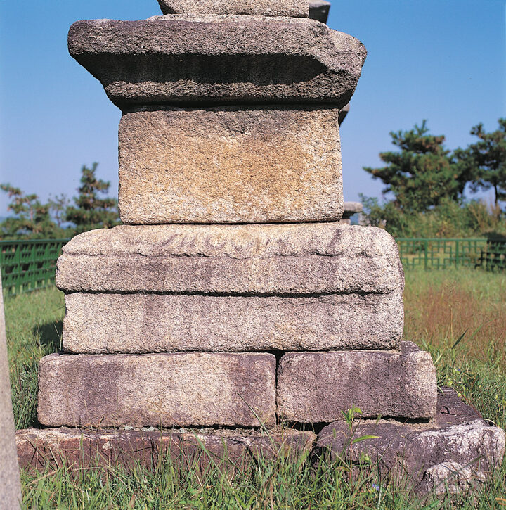 기단부 전체