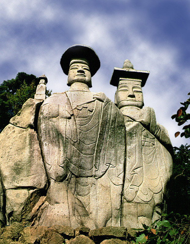 파주 용미리 마애이불입상