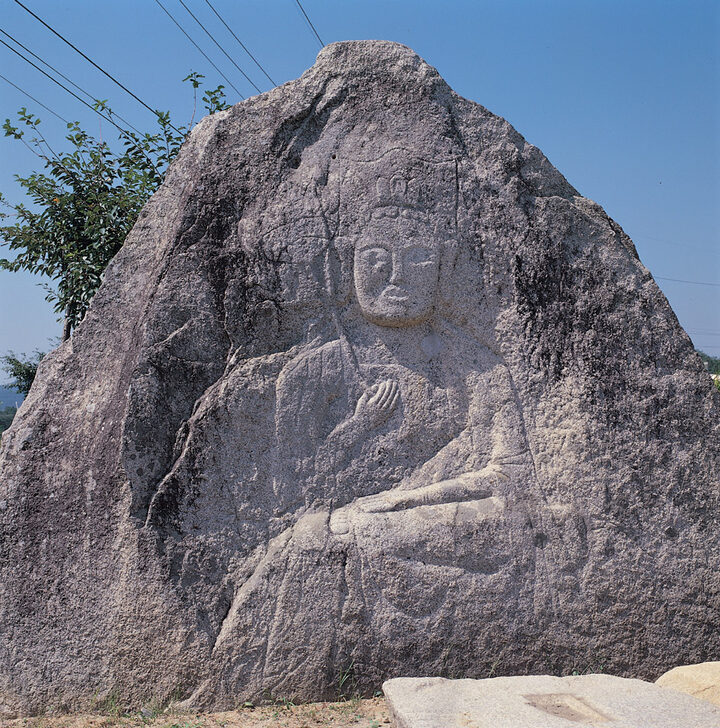 마애보살좌상 전체