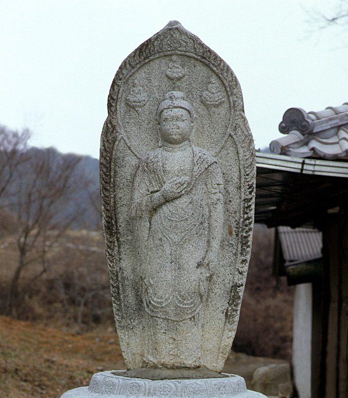 안성봉업사석불입상