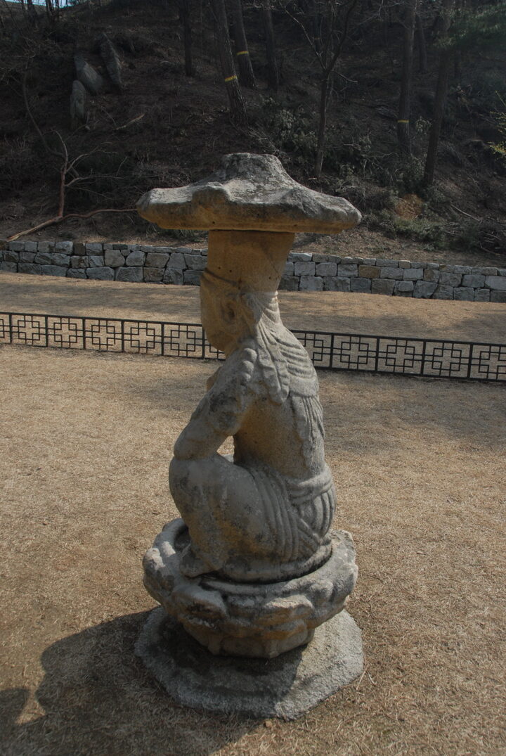 강릉 신복사지 석조보살좌상(촬영:문화재청)