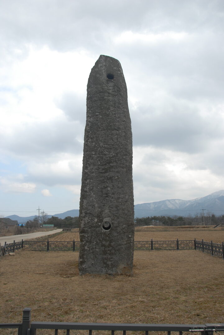 강릉 굴산사지 당간지주(촬영:문화재청)
