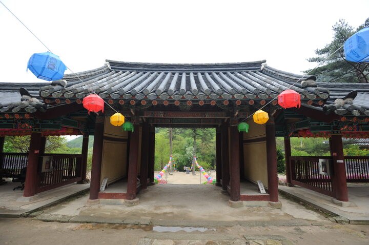 춘천 청평사 회전문 (촬영:문화재청)
