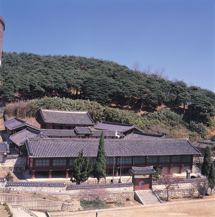 강릉향교 대성전