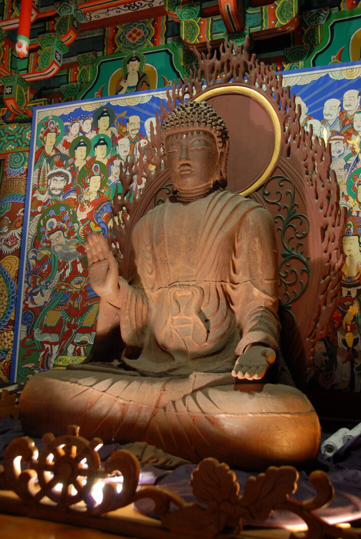 동해 삼화사 철조노사나불좌상(촬영:문화재청)