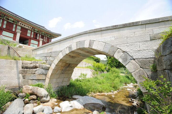 고성 건봉사 능파교 (촬영:문화재청)