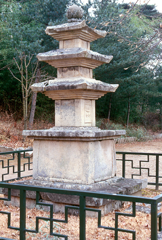 영동 영국사 삼층석탑