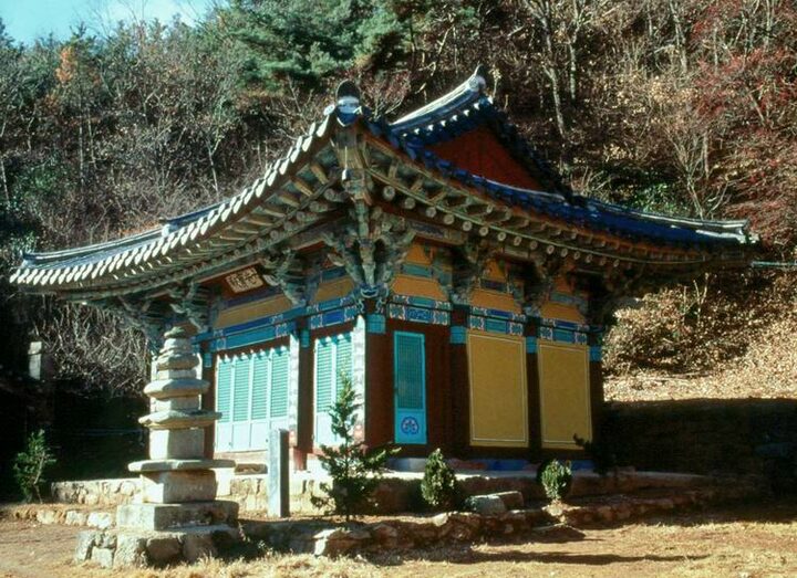 홍성고산사대웅전