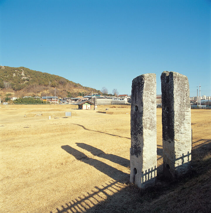 남원 만복사지 당간지주