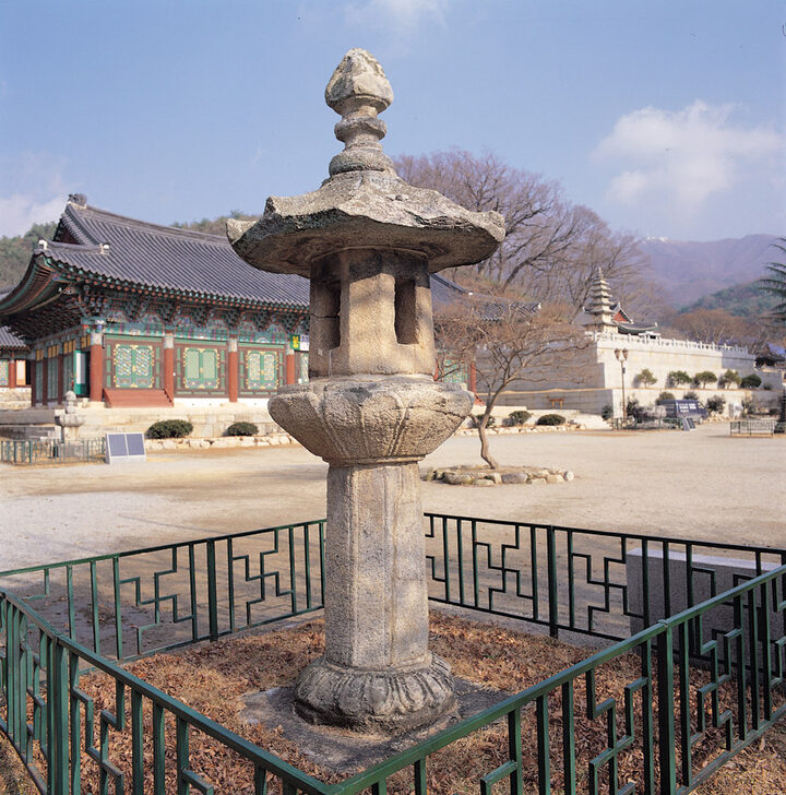 김제 금산사 석등
