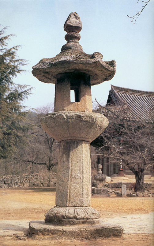 김제 금산사 석등