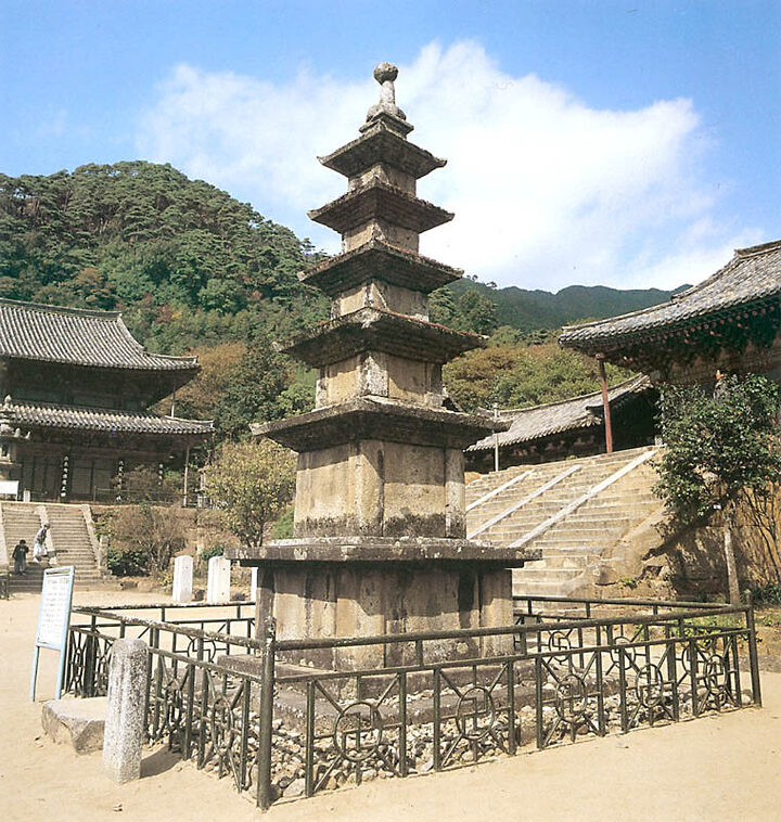 구례 화엄사 동 오층석탑