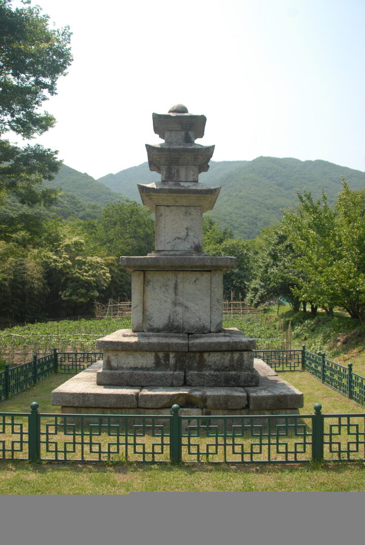 구례 연곡사 삼층석탑