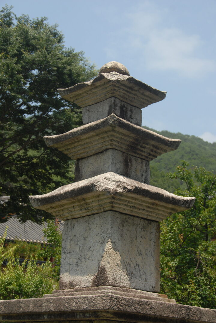 구례 연곡사 삼층석탑 상층부