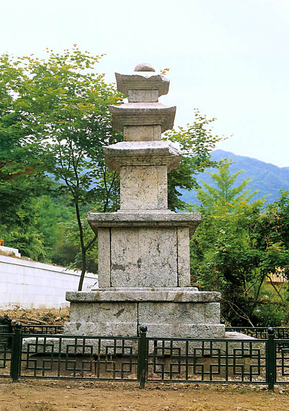 구례 연곡사 삼층석탑