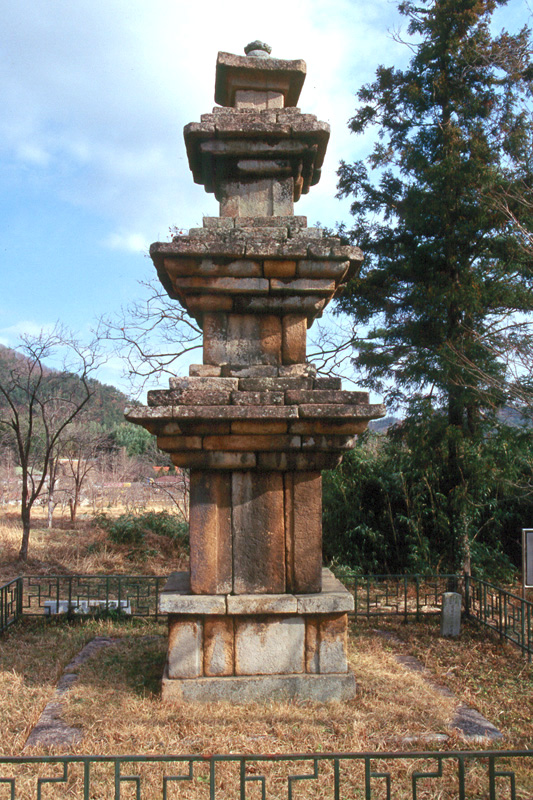 강진 월남사지 삼층석탑
