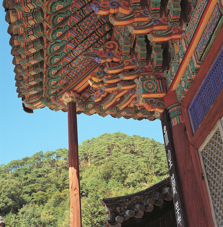 화엄사 대웅전 기둥 상부 공포