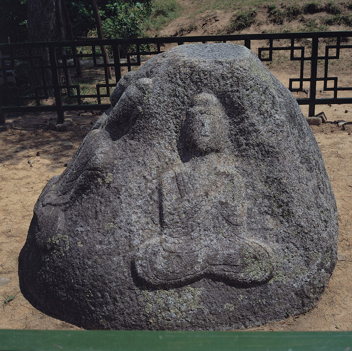 칠불석상 중 불좌상(1구)