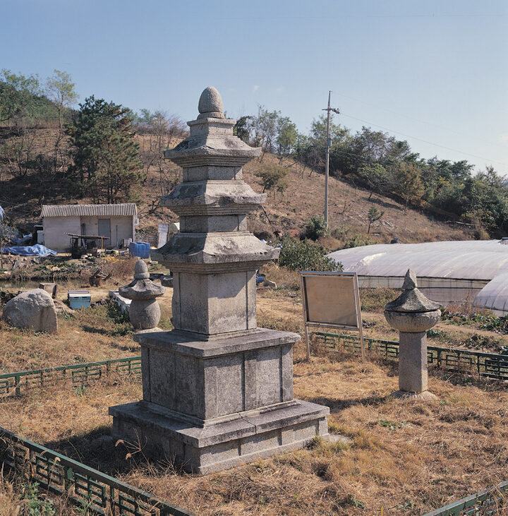 영광 신천리삼층석탑