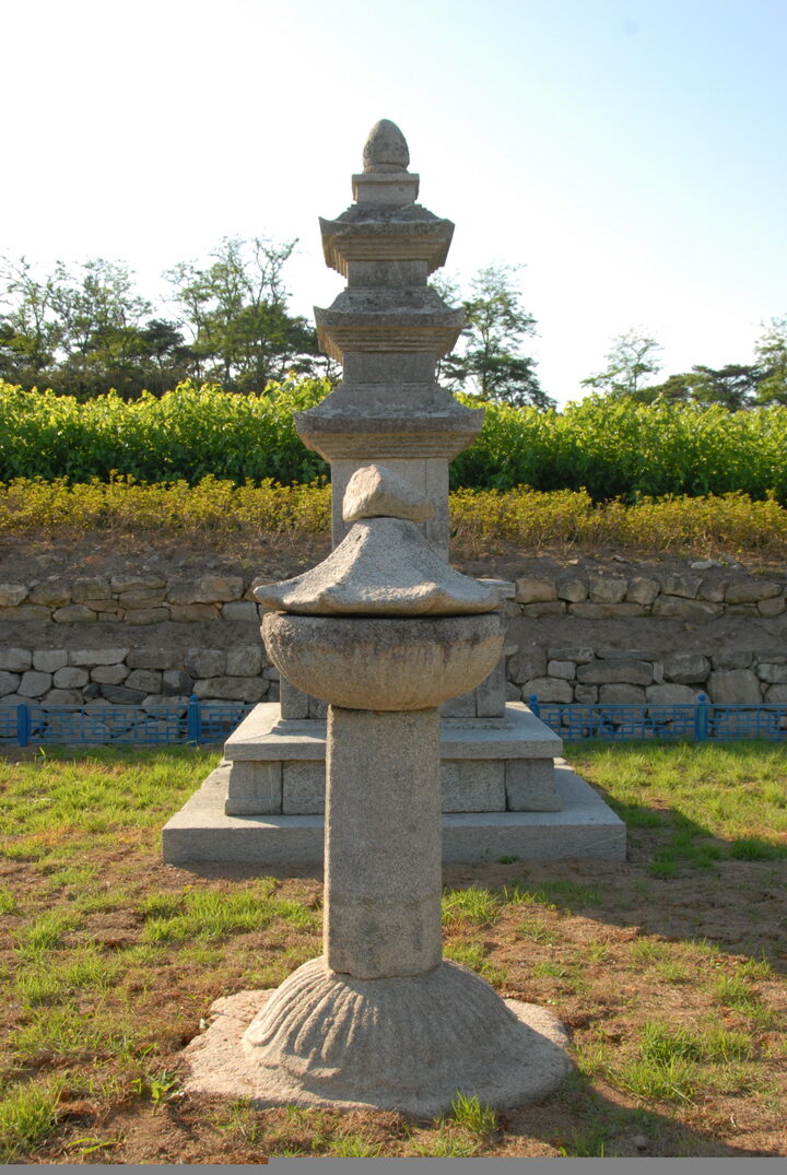 영광신천리삼층석탑