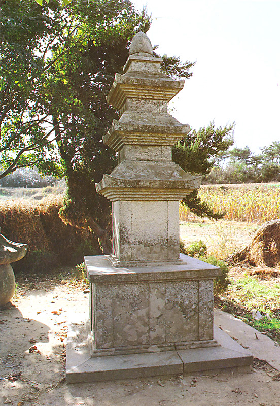 영광신천리삼층석탑