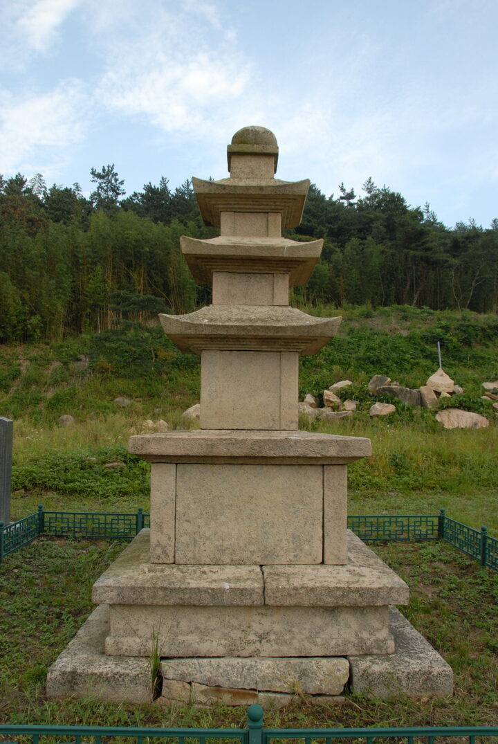 천관사삼층석탑