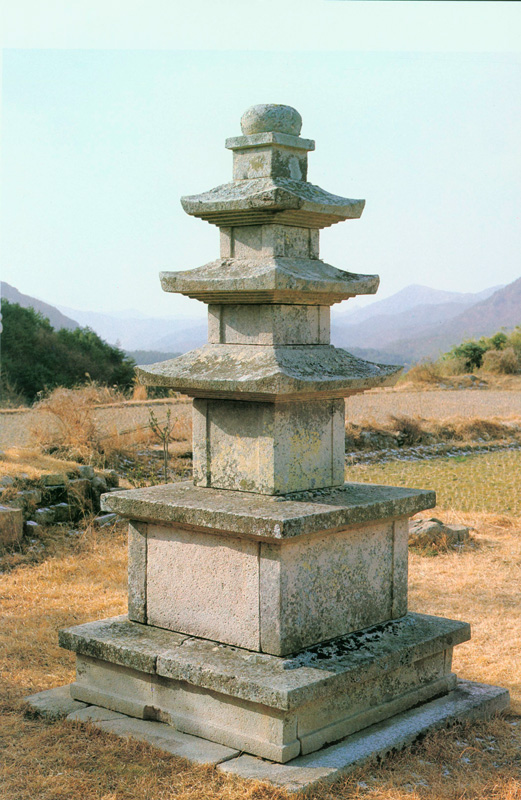 천관사삼층석탑