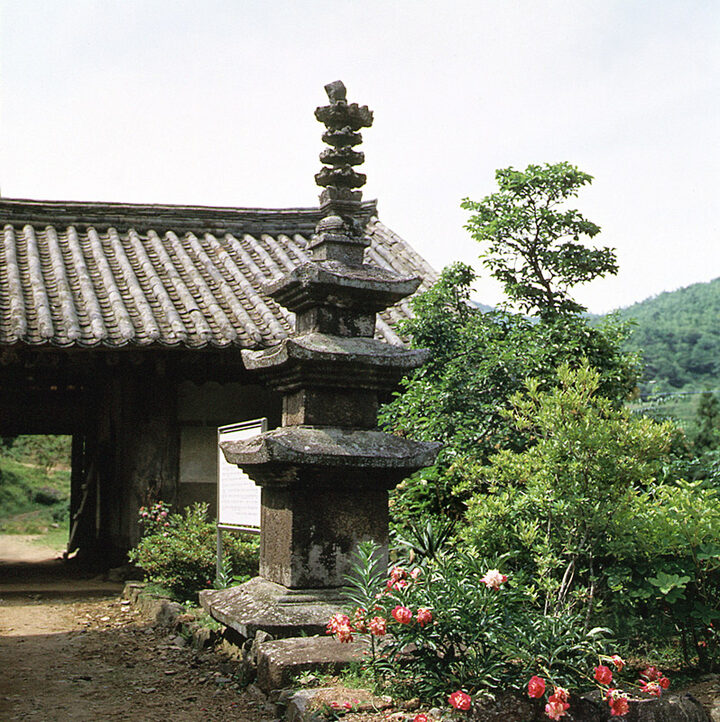 동화사삼층석탑