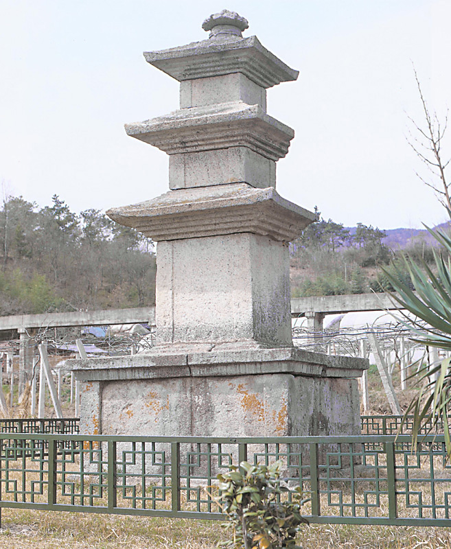 보성우천리삼층석탑