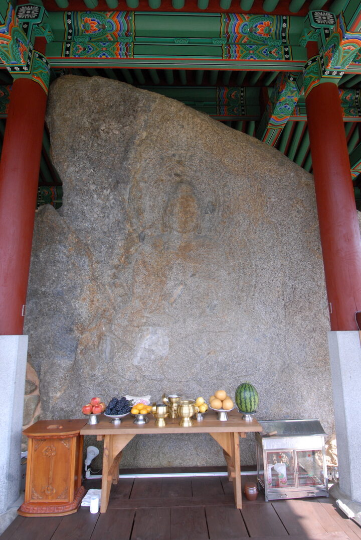 보성유신리마애여래좌상