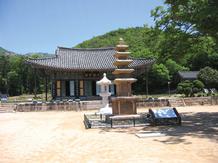 도갑사 오층석탑 전경