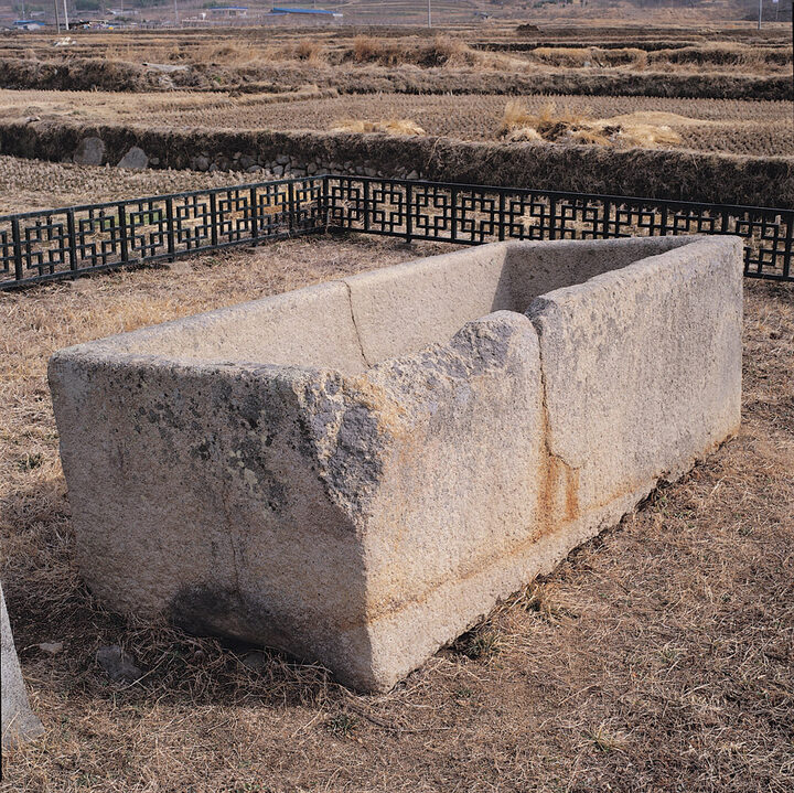 석조 모서리 훼손상태