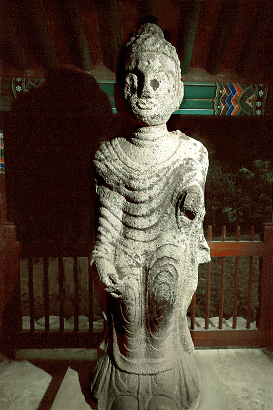 영주석교리석불상