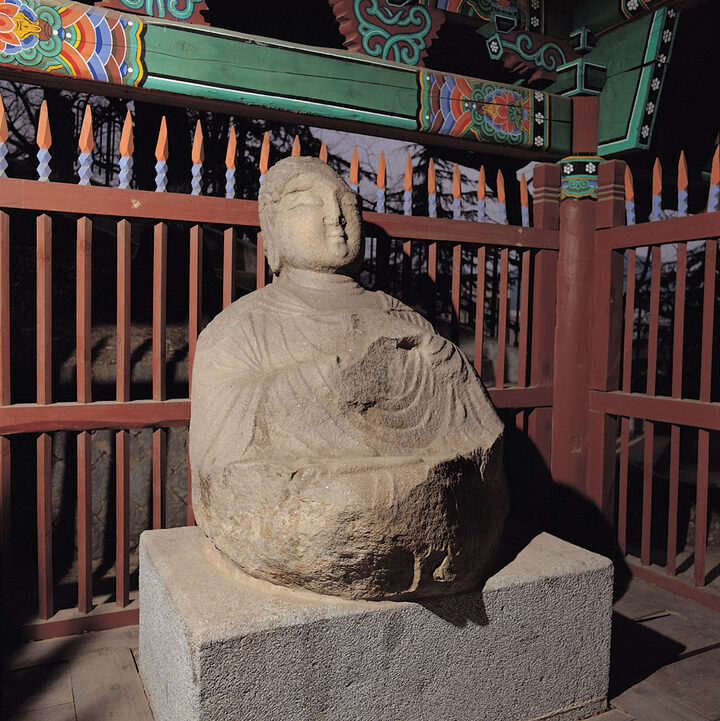 상주 복용동 석조여래좌상
