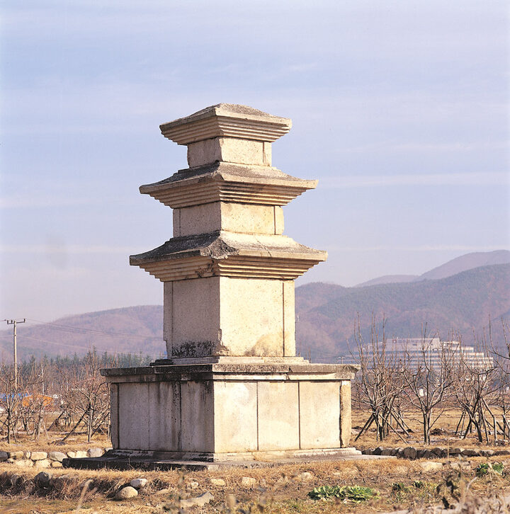 동탑