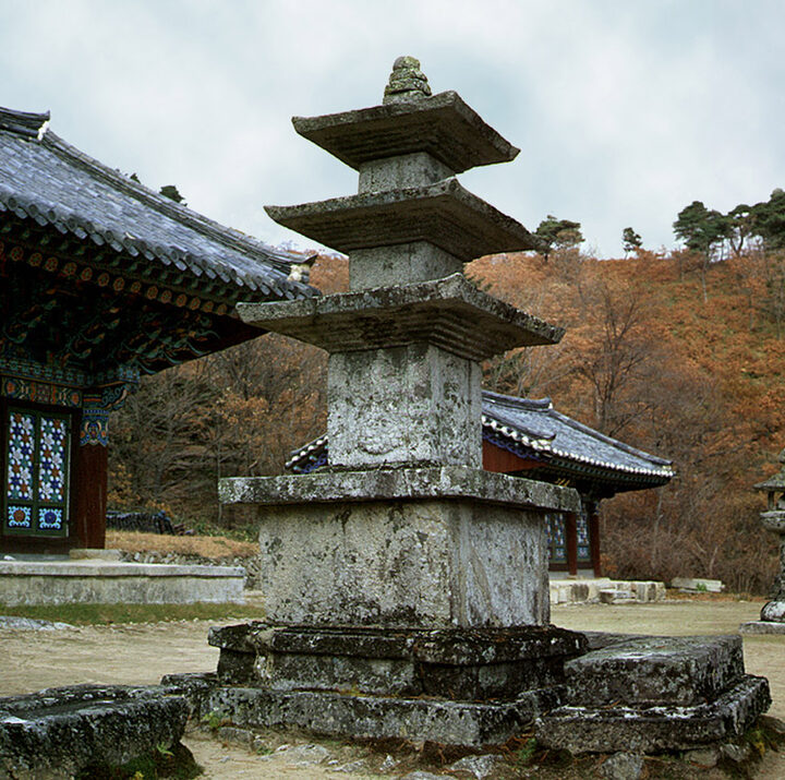청암사수도암삼층석탑