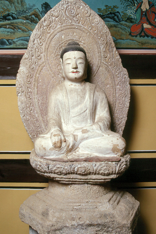 운문사석조여래좌상