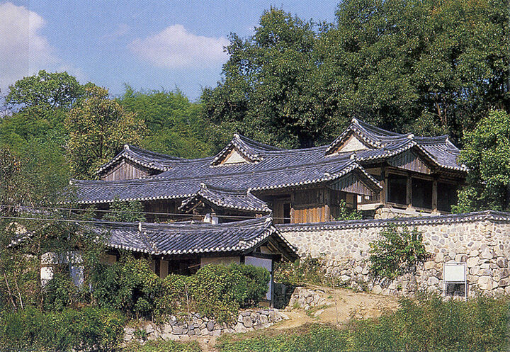 향단전경
