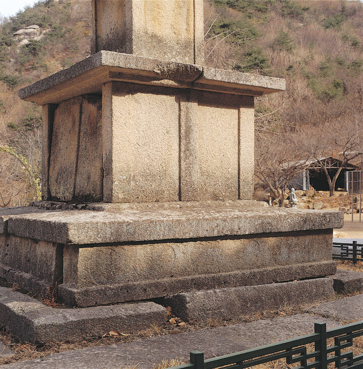 상·하층기단부 전체