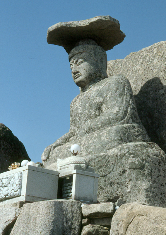 경산 팔공산 관봉 석조여래좌상